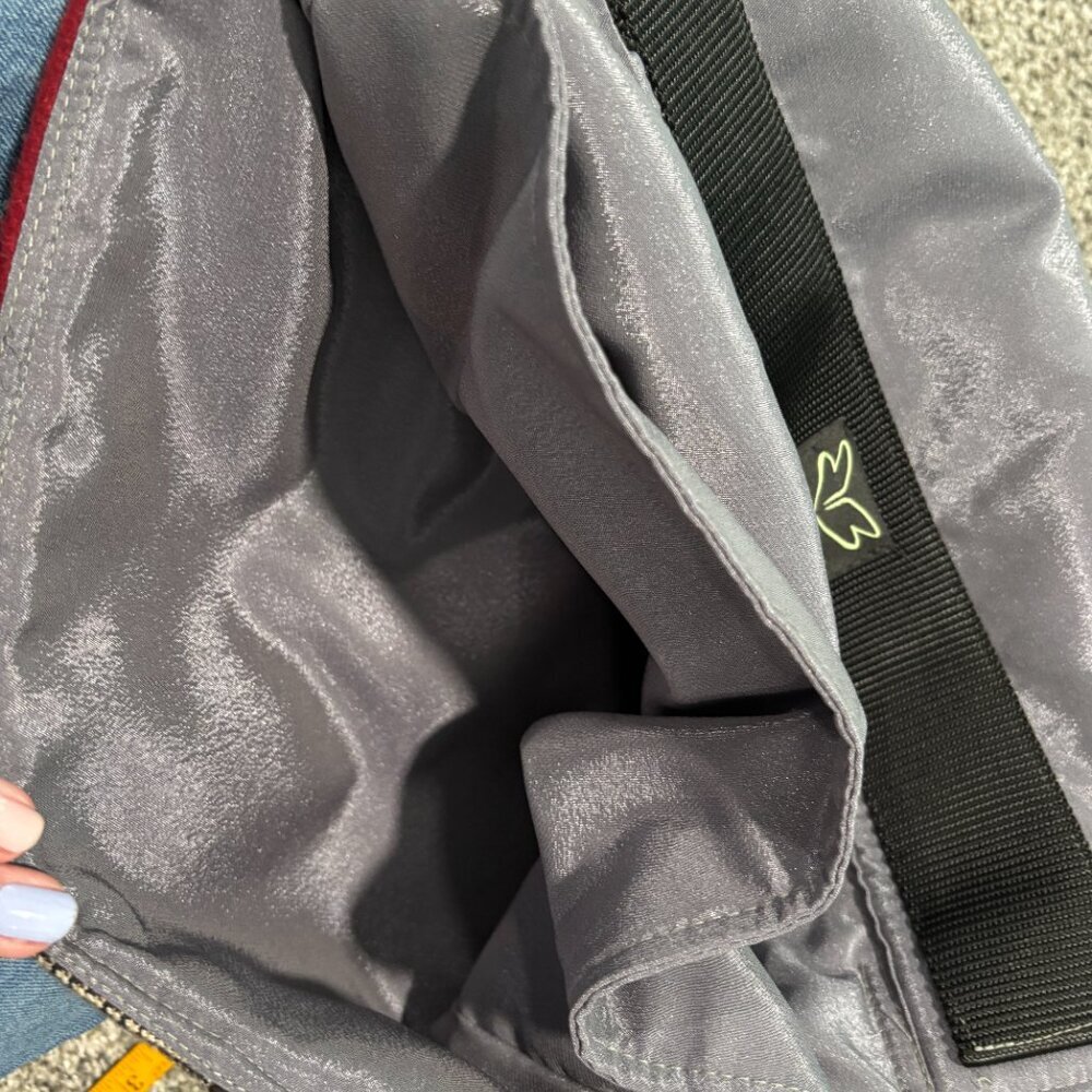 BaaBaaZuZu Wool Upcycled Handmade Messenger Bag - Picture 7 of 8